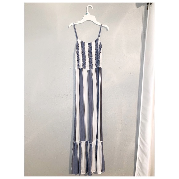 SOLD! ๐ ๐ฎ๐๐ฟ๐ถ๐ฐ๐ฒ๐ ๐๐ฟ๐ฒ๐๐ - Picture 5 of 6